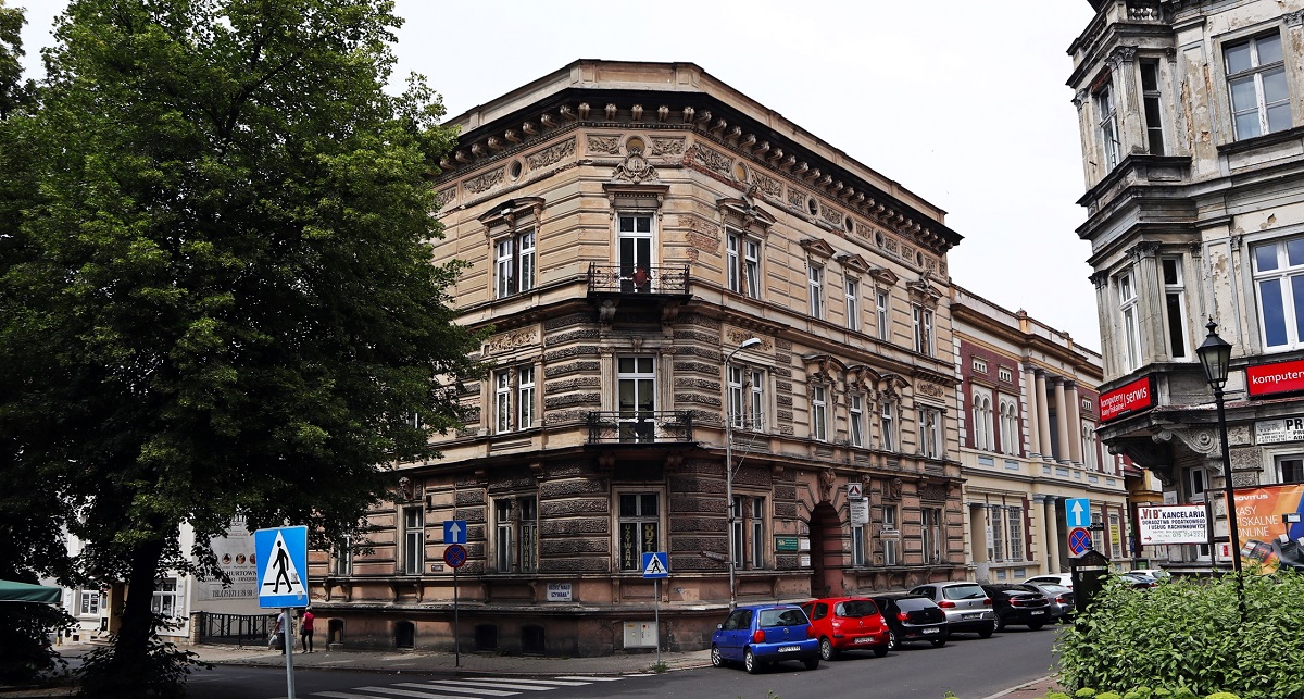 Kamienice przy ul. A. Mickiewicza 6 i 6a – Muzeum Ceramiki w Bolesławcu