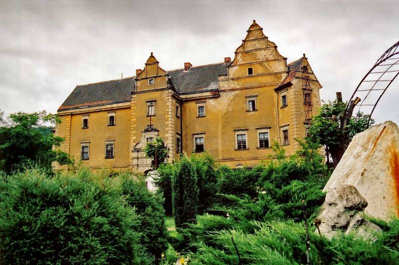 Zamek w Płakowicach w Lwówku Śląskim – renesansowa rezydencja