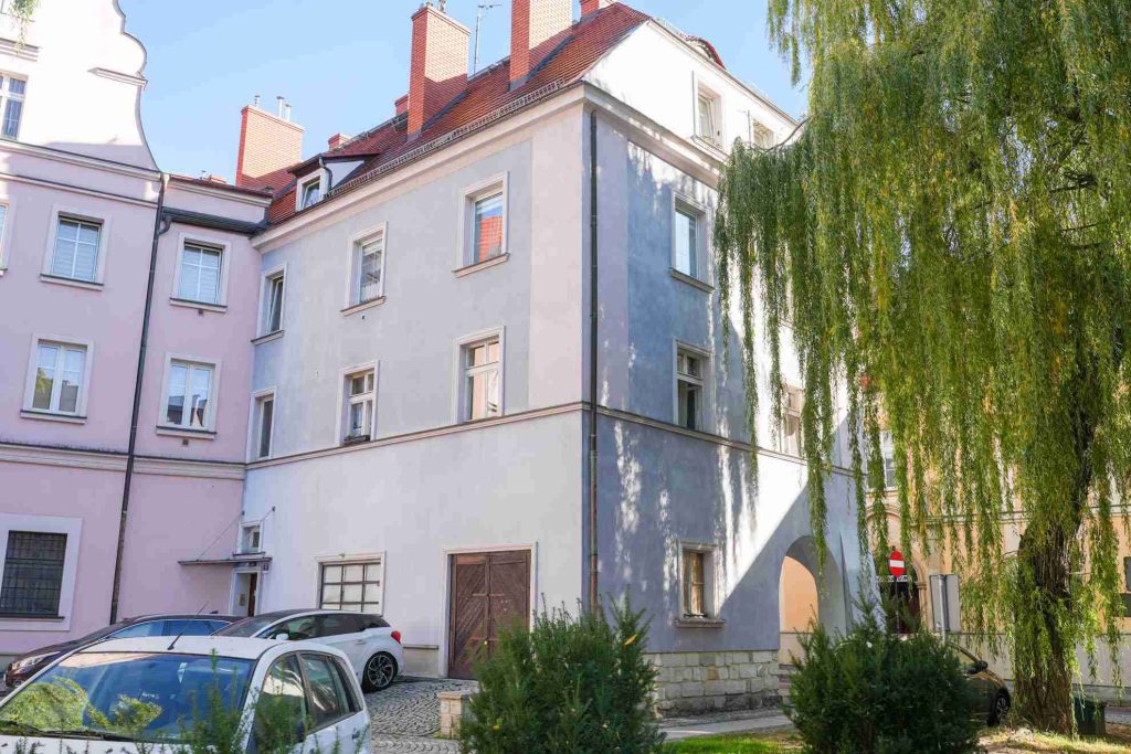Budynek mieszkalno-usługowy przy ul. Kościelnej 9 w Bolesławcu